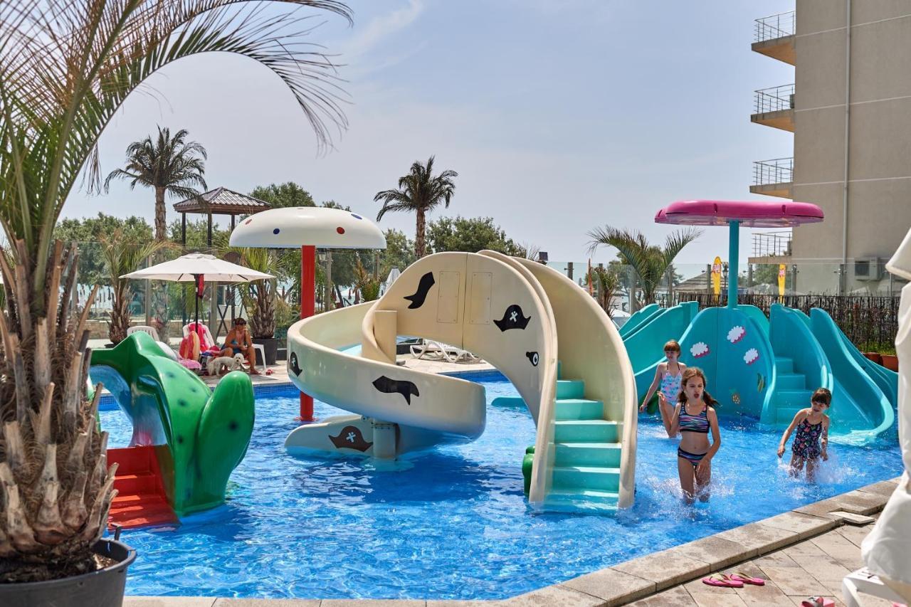 Cristalex Studio Aparthotel Pool & Spa Mamaia Nord Năvodari Kültér fotó