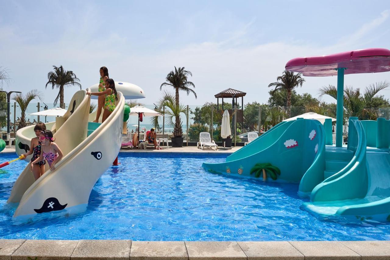 Cristalex Studio Aparthotel Pool & Spa Mamaia Nord Năvodari Kültér fotó